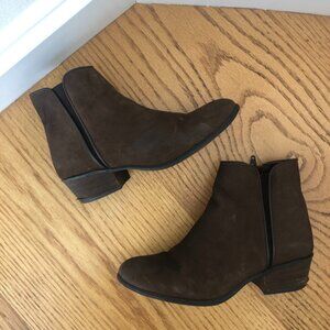 Steve madden dark brown ankle booties size -6.5
